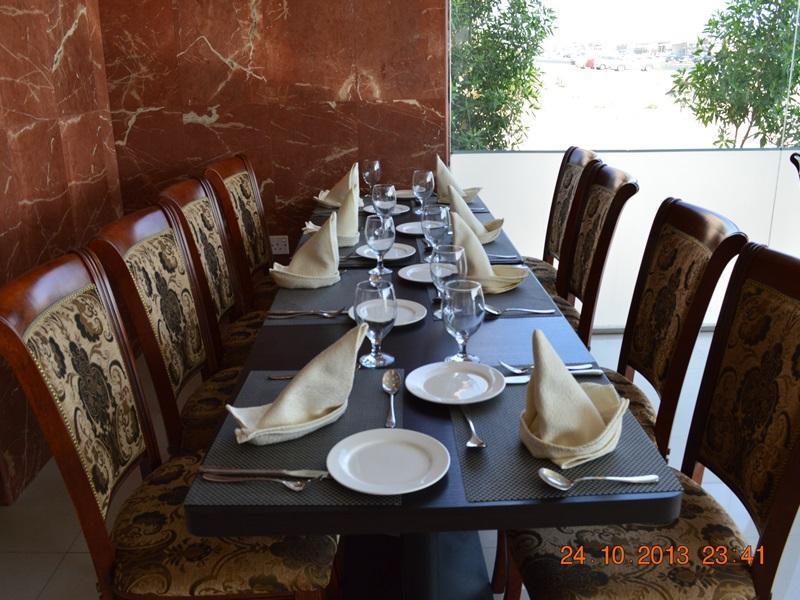 Raynor Hotel Apartments Fudżajra Zewnętrze zdjęcie
