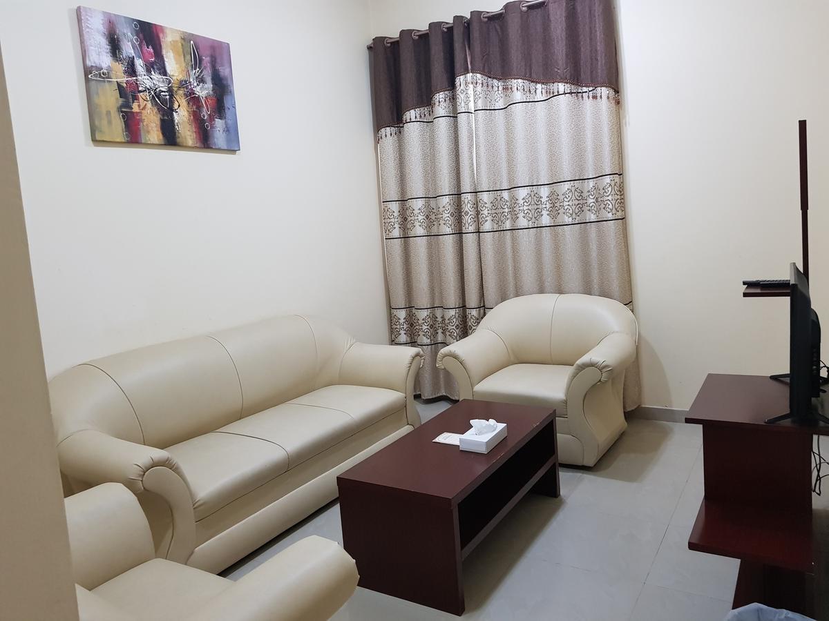 Raynor Hotel Apartments Fudżajra Zewnętrze zdjęcie